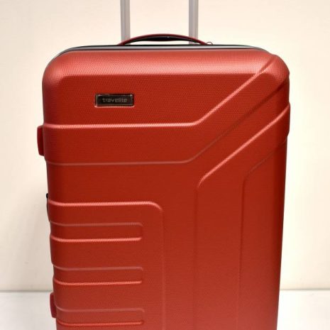 Moderný plastový bordový kufor strednej veľkosti M TRAVELITE