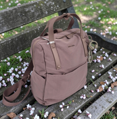 Dámsky cestovný veľký ruksak adobe rose DJ82