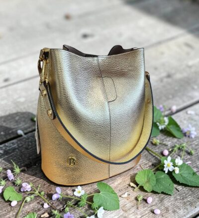 Vaková dámska zlatá kožená kabelka BAGGER 207