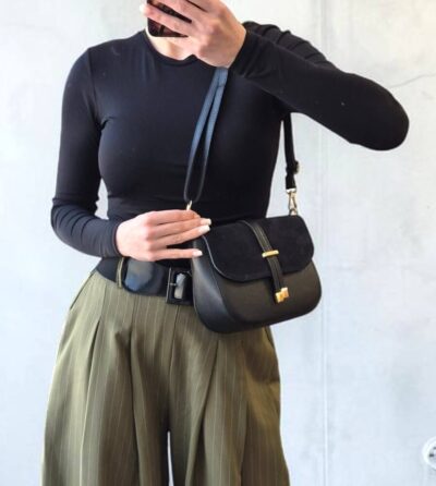 Malá kožená crossbody čierna kabelka ITALY 152