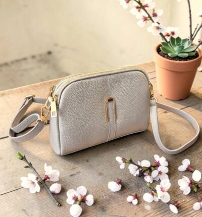 Malá kožená šedá crossbody kabelka ITALY 882