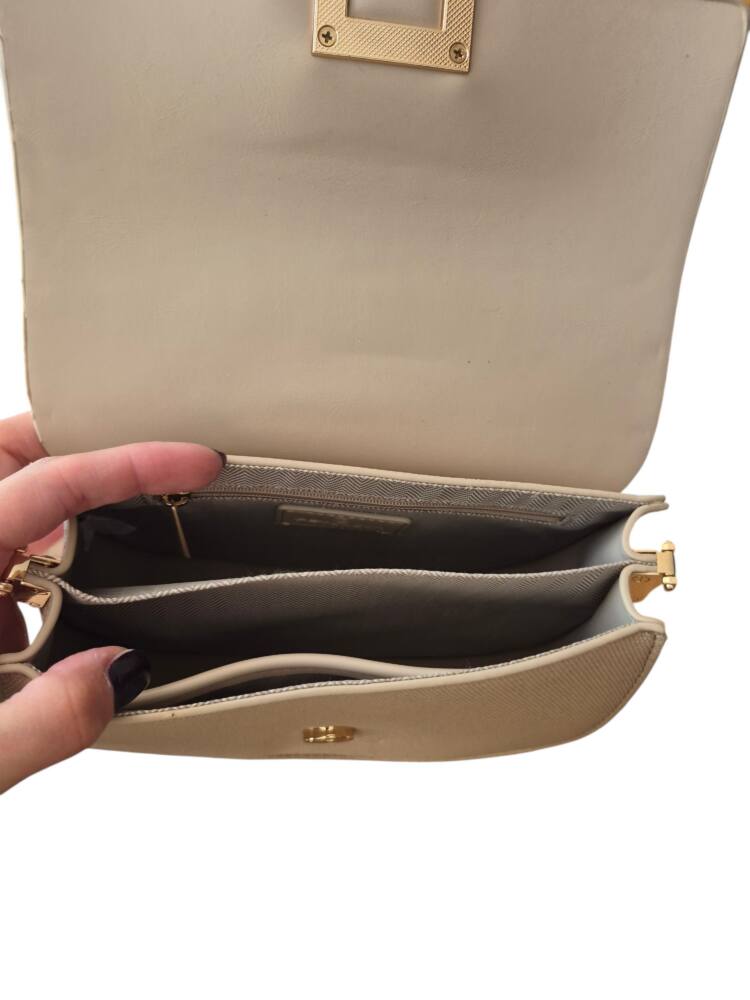 Oválna béžová malá crossbody kabelka PETERSON 145 – Obrázok 5