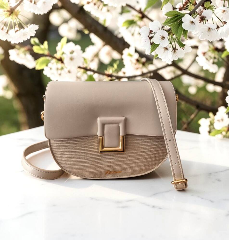 Oválna béžová malá crossbody kabelka PETERSON 145