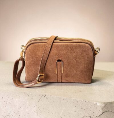 Malá crossbody camel hnedá kabelka brúsená koža 882