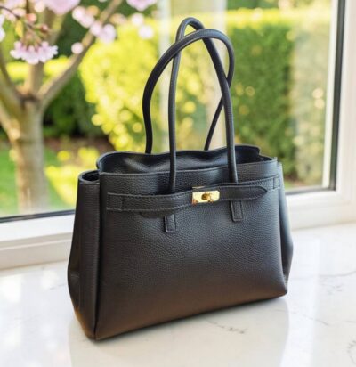 Elegantná dámska čierna kožená kabelka ITALY 357