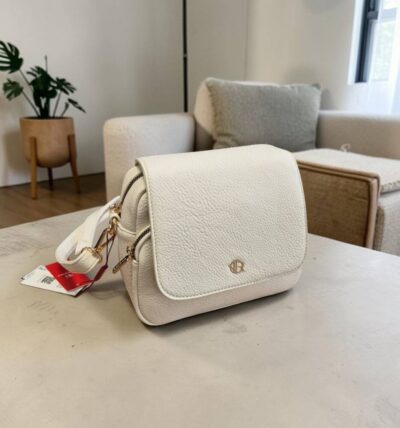 Crossbody krémová kabelka s preklopom 247